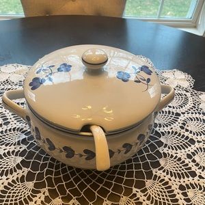 R.B. Bernarda Portugal soup tureen w/ ladle